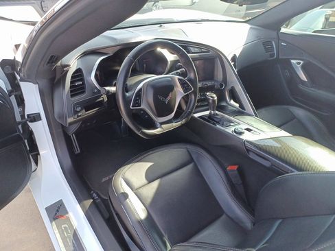 Used 2019 Chevrolet Corvette Stingray Coupe w/ Carbon Flash Badge Package image 18