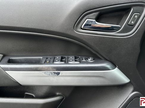 Certified 2019 Chevrolet Colorado ZR2 image 11