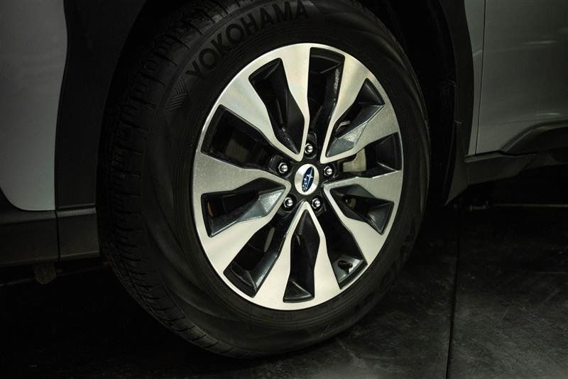 Used 2024 Subaru Outback Touring XT AWD/4WD image 3