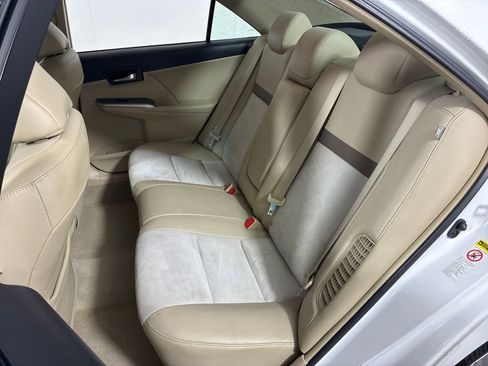 Used 2012 Toyota Camry LE image 24