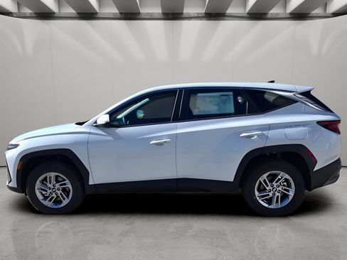 Used 2026 Hyundai Tucson SE AWD/4WD image 2