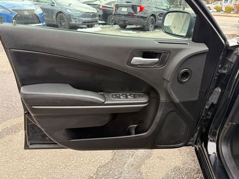 Used 2021 Dodge Charger Police image 34