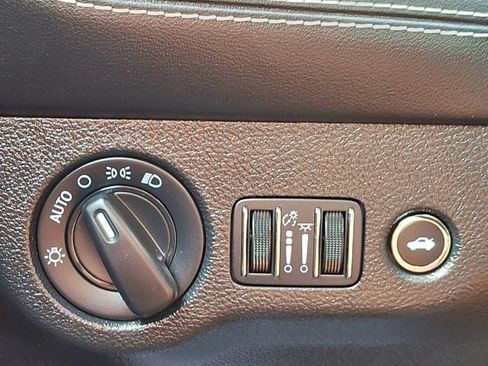 Used 2023 Dodge Challenger SRT Hellcat w/ Driver Convenience Group RWD image 29