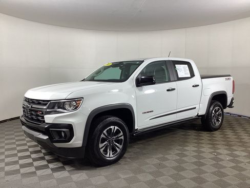 Used 2021 Chevrolet Colorado Z71 w/ Safety Package AWD/4WD image 5
