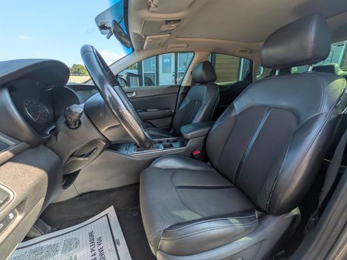 Used 2018 Kia Optima S w/ Panoramic Sunroof Package FWD image 17