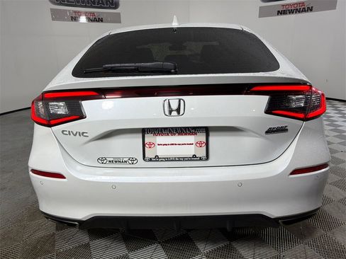 Used 2024 Honda Civic Sport Touring image 6
