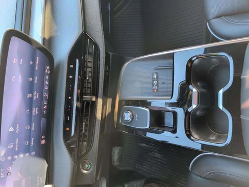 Used 2025 Buick Enclave Avenir w/ Super Cruise Package image 14