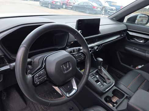 Used 2023 Honda CR-V Sport Touring image 8