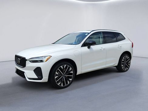 New 2026 Volvo XC60 T8 Ultra w/ Protection Package Premier AWD/4WD image 7