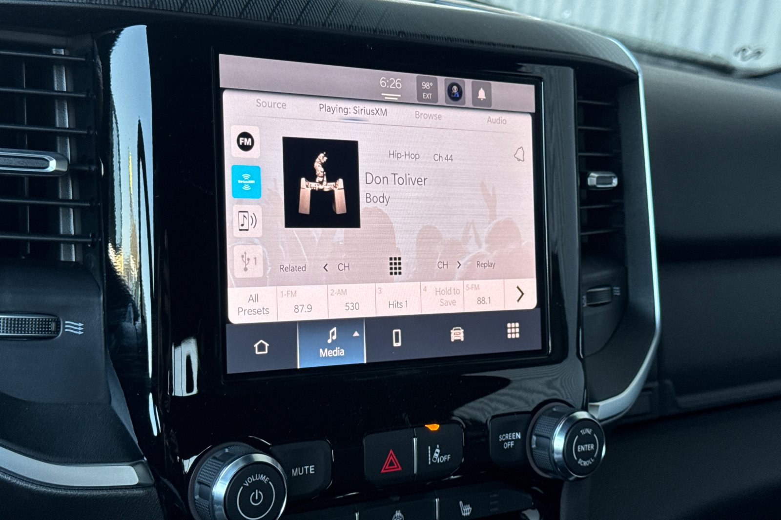 New 2027 RAM 1500 4x4 Crew Cab image 16