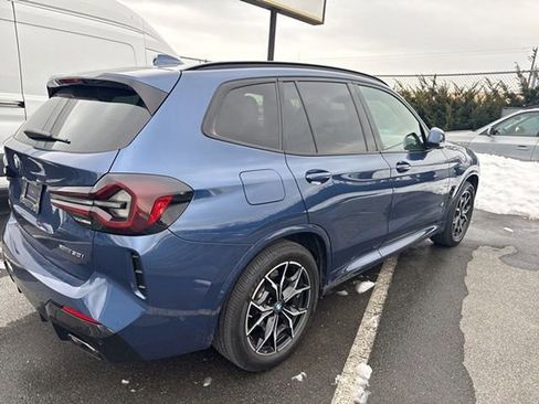 Certified 2024 BMW X3 xDrive30i w/ Premium Package image 9