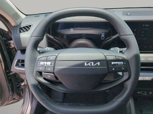 Certified 2025 Kia K4 EX FWD image 47