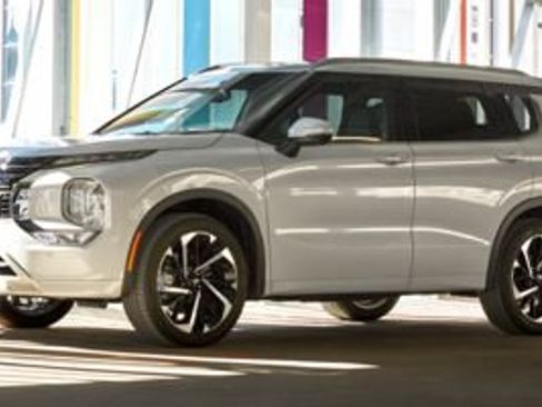 Used 2022 Mitsubishi Outlander SE AWD/4WD image 1
