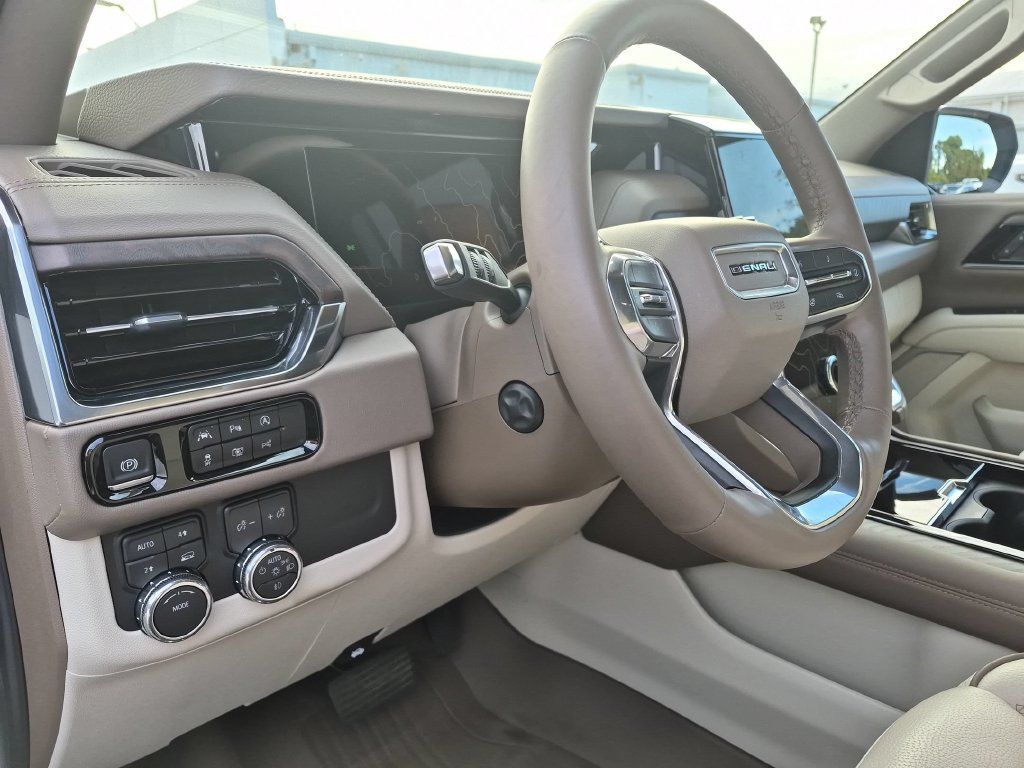 Used 2026 GMC Yukon XL Denali AWD/4WD image 14