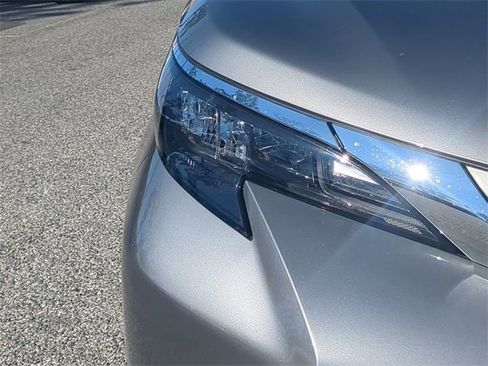 New 2026 Toyota Sienna XLE image 10