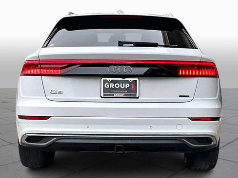Used 2019 Audi Q8 Prestige w/ Luxury Package image 4