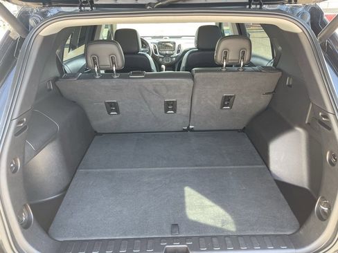 Used 2018 Chevrolet Equinox Premier image 6