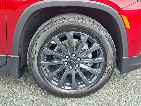 Used 2023 Chevrolet Traverse RS image 8