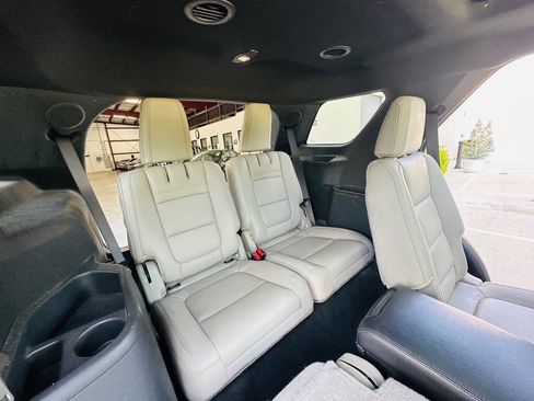 Used 2012 Ford Explorer Limited image 25