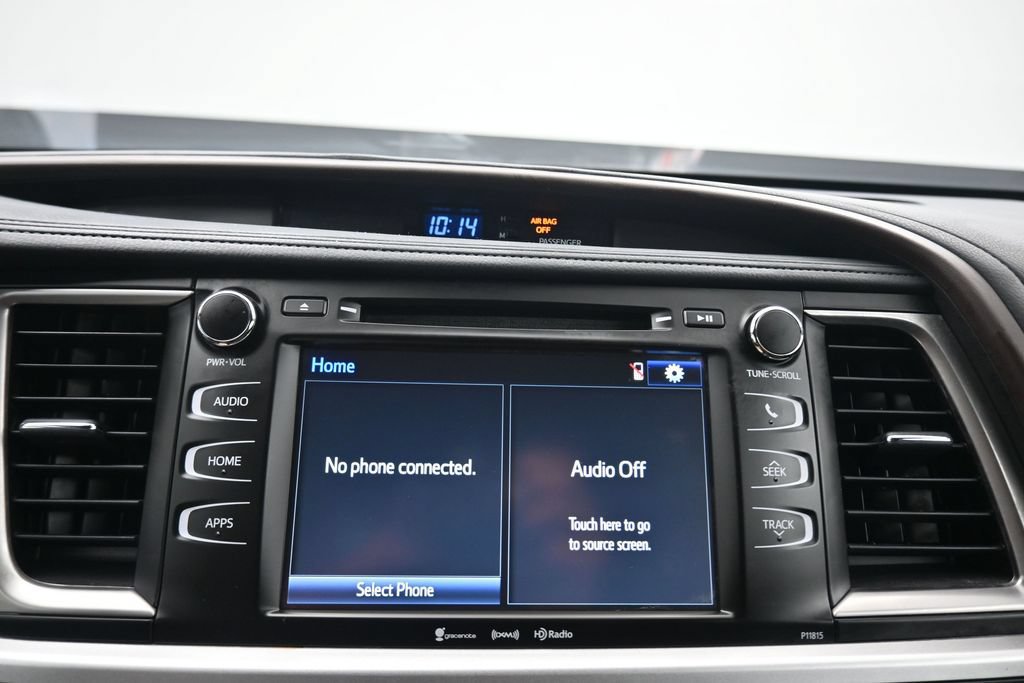 Used 2019 Toyota Highlander Plus AWD/4WD image 16