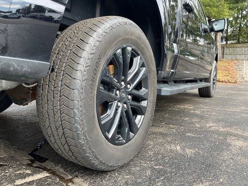 Used 2025 Ford F150 Lariat w/ Equipment Group 502A High AWD/4WD image 7