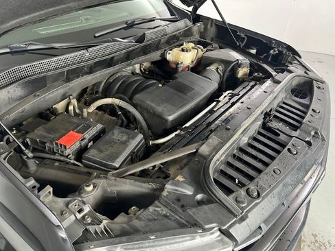 Used 2021 Chevrolet Silverado 1500 LT Trail Boss w/ Bed Protection Package image 11