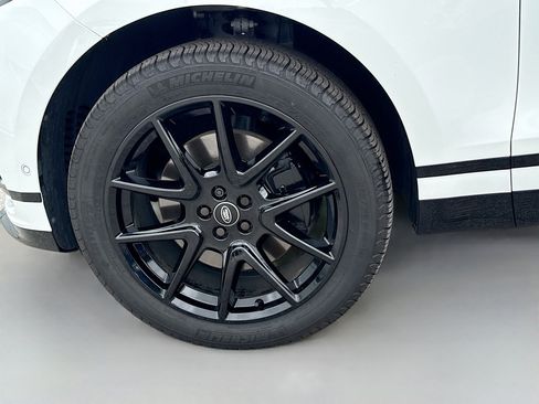 Used 2026 Land Rover Range Rover Velar Dynamic SE AWD/4WD image 42