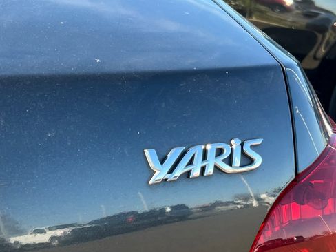 Used 2012 Toyota Yaris Sedan image 7