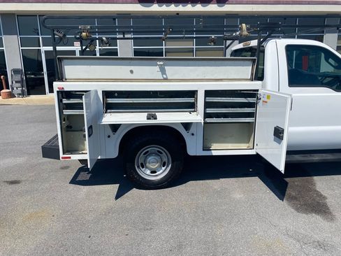 Used 2015 Ford F250 XL w/ Power Equipment Group image 21