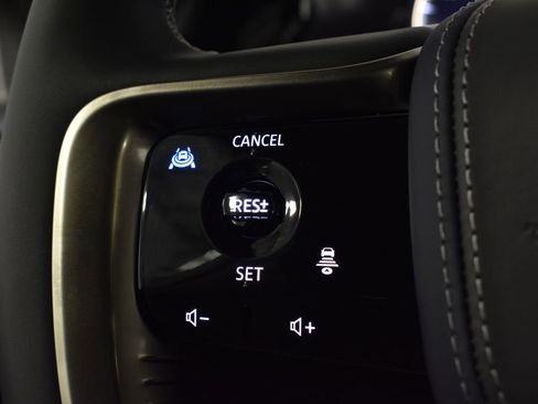 Used 2026 INFINITI QX80 4WD w/ Sport Exterior Package image 19