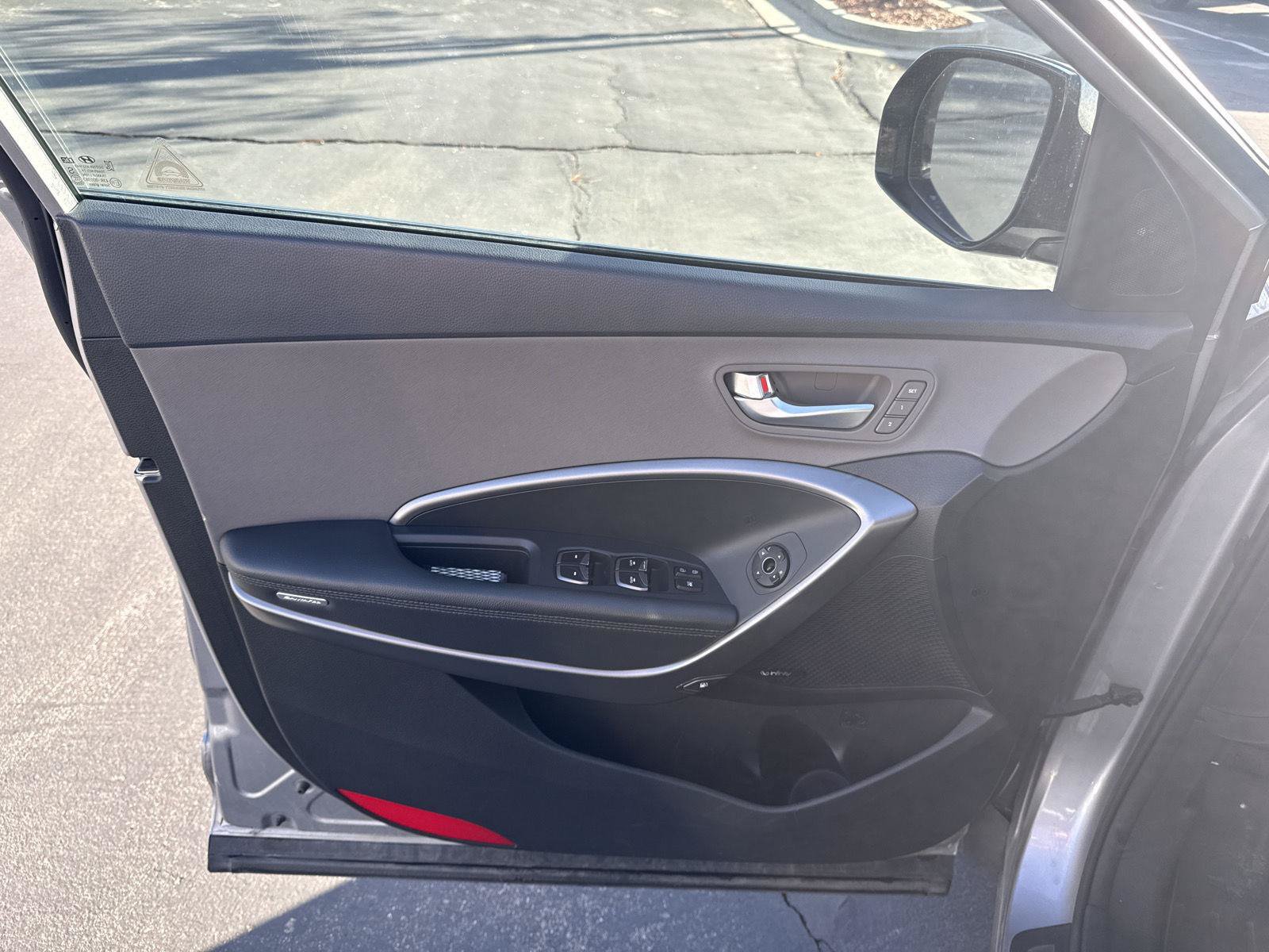 Used 2019 Hyundai Santa Fe XL AWD/4WD image 8