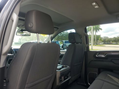 Used 2024 Chevrolet Silverado 2500 LT w/ All Star Edition image 11