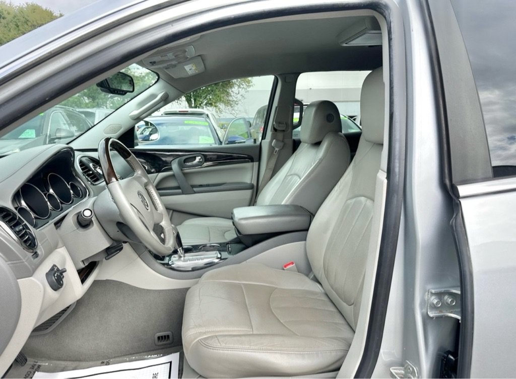 Used 2016 Buick Enclave Leather FWD image 31