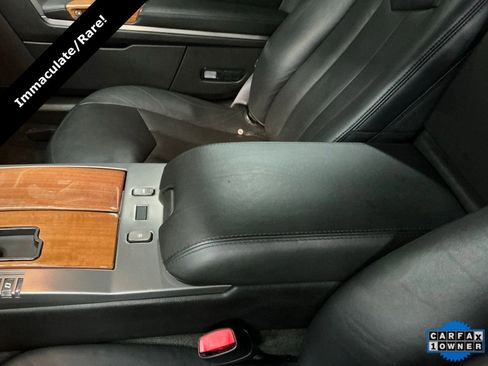 Used 2005 Cadillac XLR image 35