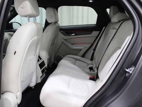 Used 2022 Jaguar F-PACE S image 26