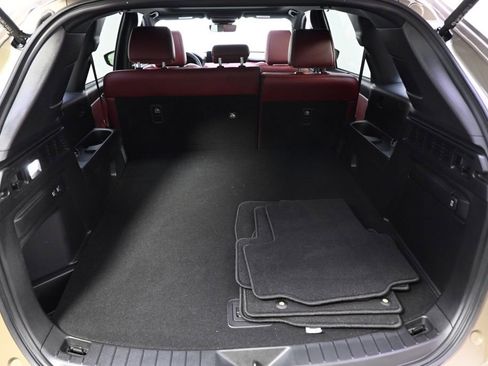 Certified 2025 MAZDA CX-70 3.3 Turbo S w/ Premium Package AWD/4WD image 19