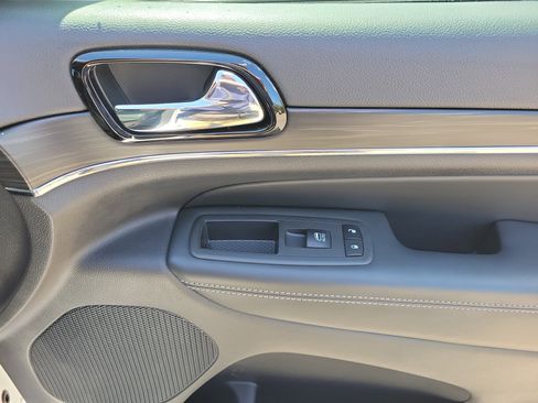 Used 2021 Jeep Grand Cherokee Limited w/ Quick Order Package 28K 80th image 22