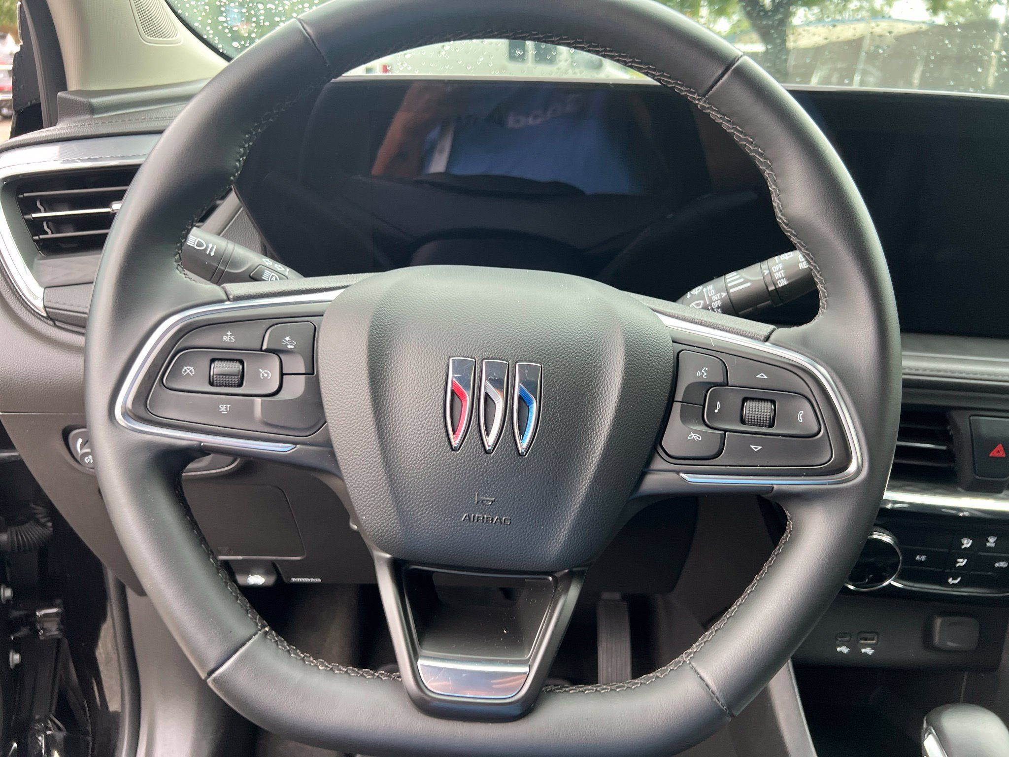 Used 2024 Buick Encore GX Sport Touring FWD image 15