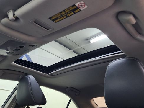 Used 2015 Lexus IS 250 RWD image 21