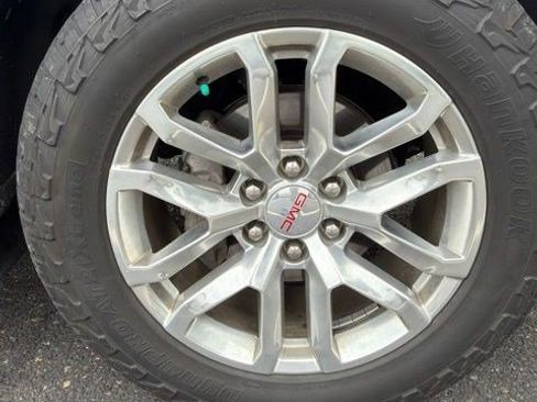 Used 2019 GMC Sierra 1500 SLT w/ SLT Premium Plus Package AWD/4WD image 8