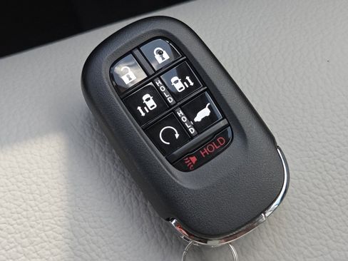 New 2026 Honda Odyssey Touring image 37
