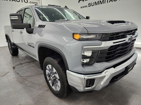 Used 2024 Chevrolet Silverado 2500 LT w/ All Star Edition image 2