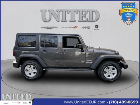 Used 2018 Jeep Wrangler Unlimited Sport S image 2