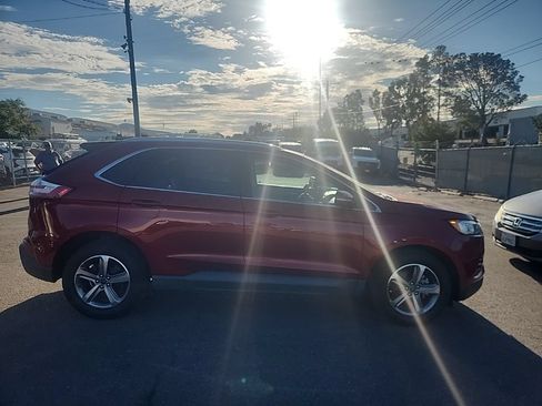 Used 2019 Ford Edge SEL w/ Equipment Group 201A FWD image 17