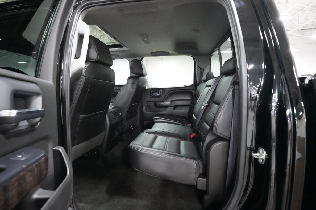 Used 2016 GMC Sierra 2500 Denali w/ Driver Alert Package AWD/4WD image 9