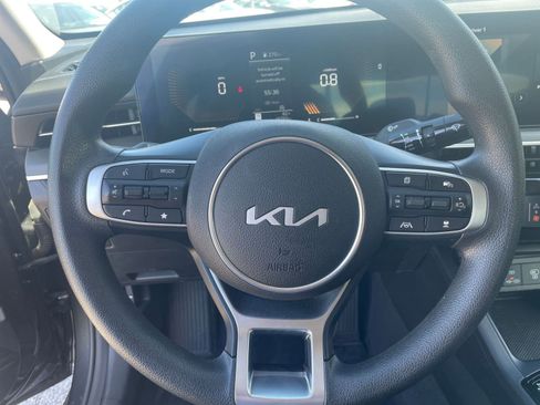 Used 2025 Kia K5 LXS image 27