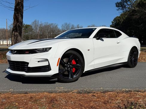 Used 2024 Chevrolet Camaro SS image 2