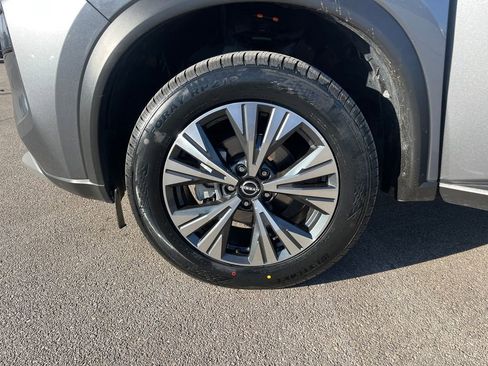 Used 2023 Nissan Rogue SV image 28