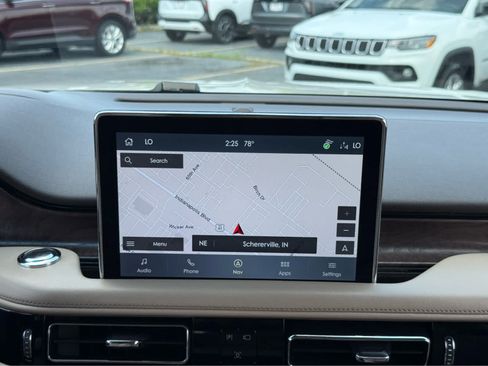 Used 2023 Lincoln Aviator Reserve w/ Equipment Group 201A AWD/4WD image 31