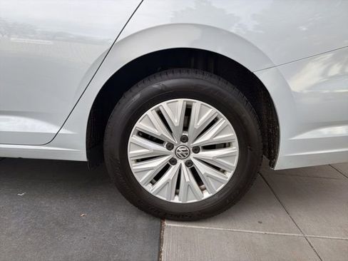 Used 2019 Volkswagen Jetta S image 16